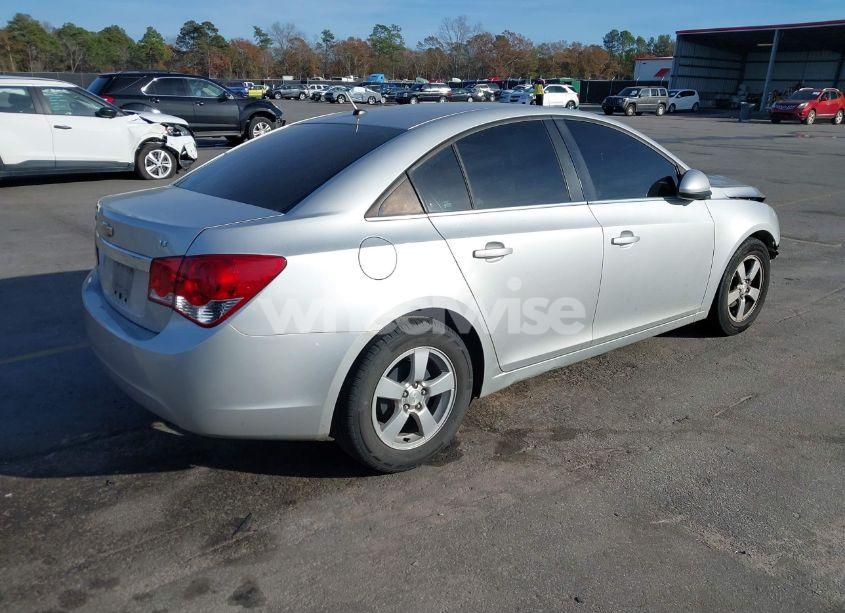 Photo 4 of 2014 Chevrolet Cruze LT (VIN 1G1PK5SBXE7377365)