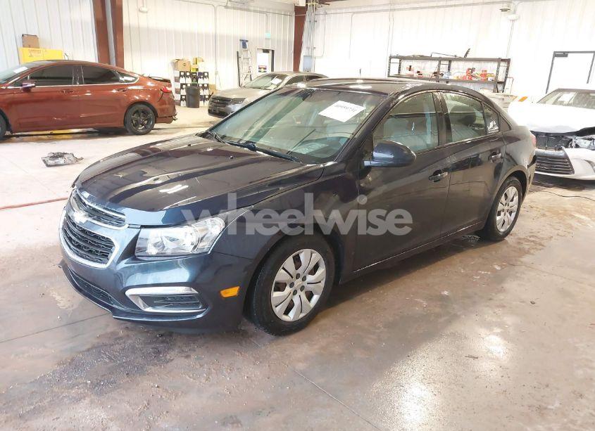 Photo 2 of 2016 Chevrolet Cruze LIMITED (VIN 1G1PL5SH5G7122563)