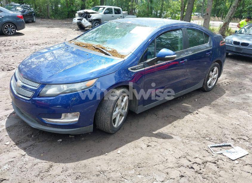 Photo 2 of 2013 Chevrolet Volt (VIN 1G1RA6E41DU106290)