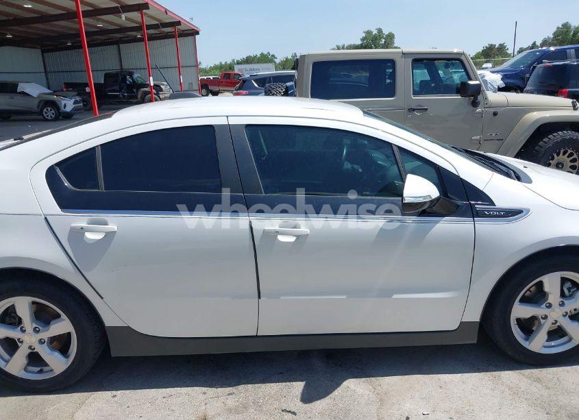Photo 13 of 2015 Chevrolet Volt (VIN 1G1RA6E43FU111851)