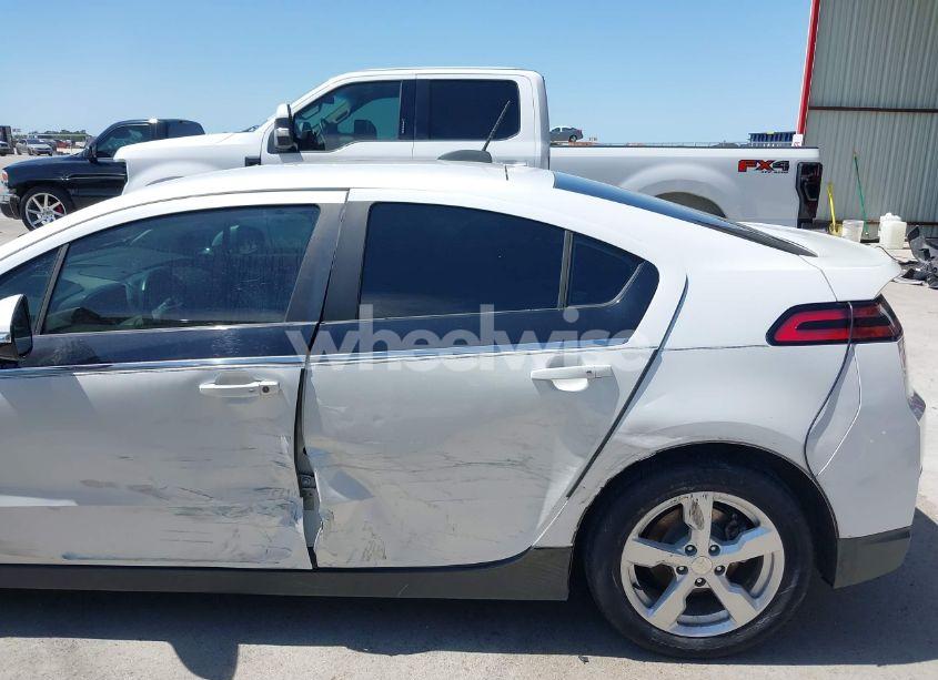 Photo 19 of 2015 Chevrolet Volt (VIN 1G1RA6E43FU111851)