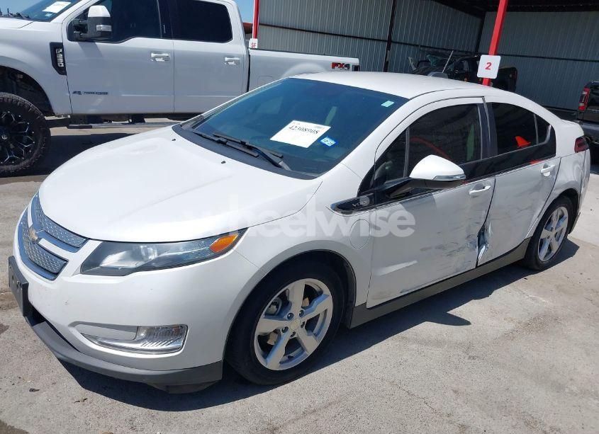 Photo 2 of 2015 Chevrolet Volt (VIN 1G1RA6E43FU111851)