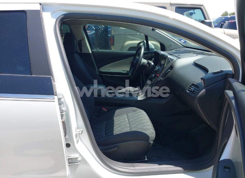 Photo 5 of 2015 Chevrolet Volt (VIN 1G1RA6E43FU111851)