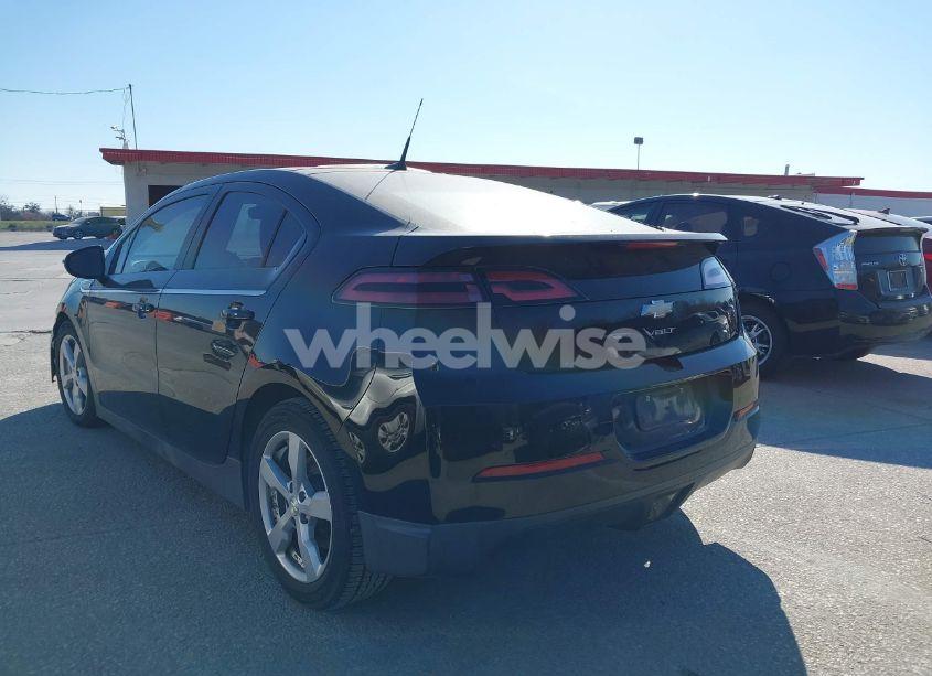 Photo 3 of 2013 Chevrolet Volt (VIN 1G1RA6E44DU105697)