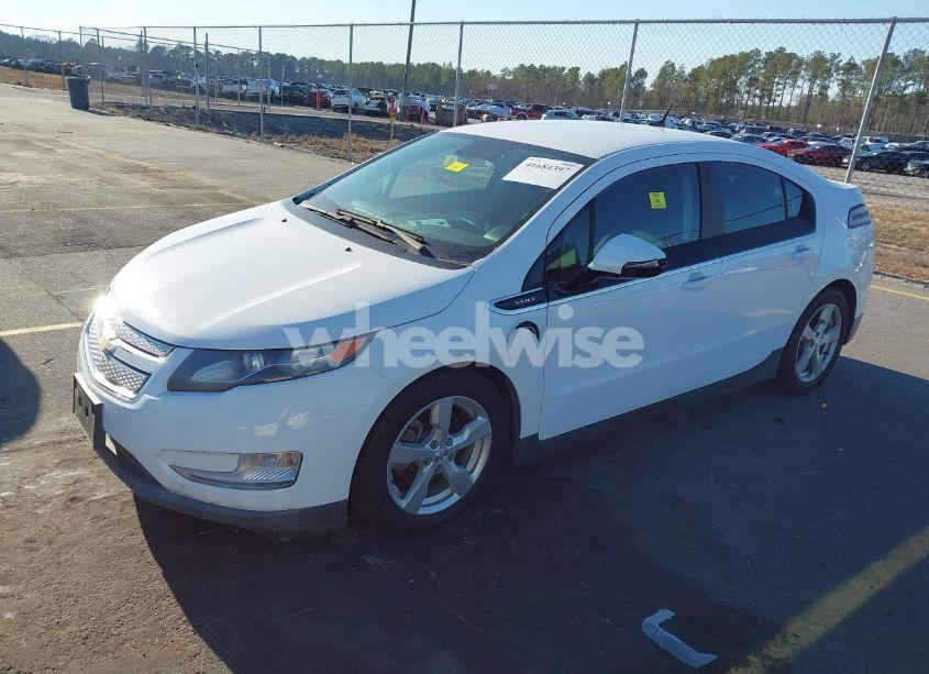 Photo 2 of 2013 Chevrolet Volt (VIN 1G1RA6E45DU129118)