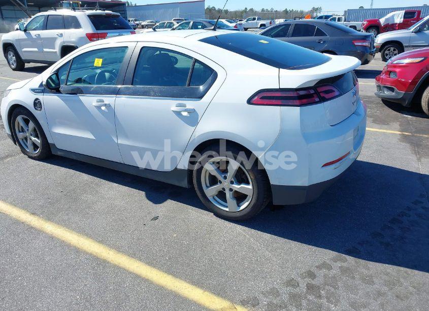 Photo 3 of 2013 Chevrolet Volt (VIN 1G1RA6E47DU106052)