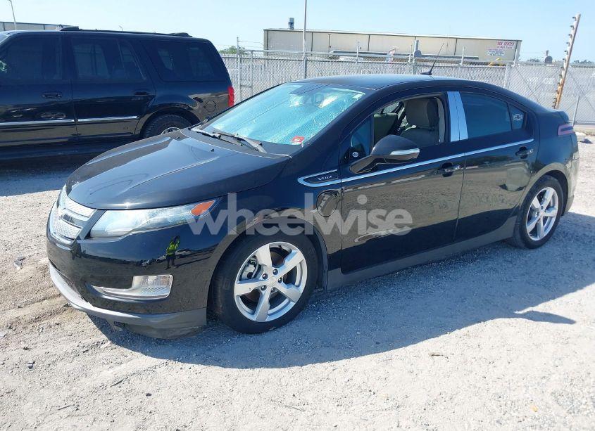 Photo 2 of 2013 Chevrolet Volt (VIN 1G1RA6E48DU106917)