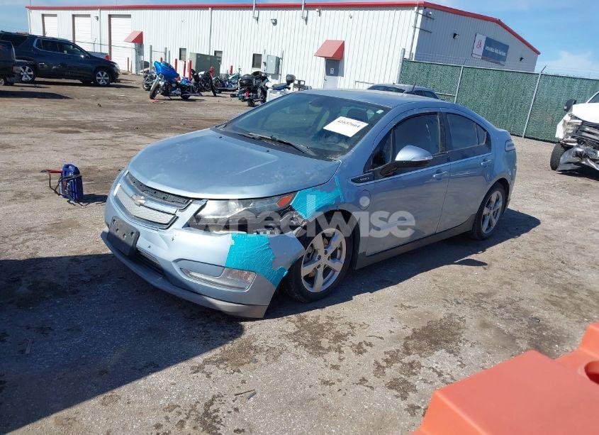 Photo 2 of 2014 Chevrolet Volt (VIN 1G1RA6E49EU132301)