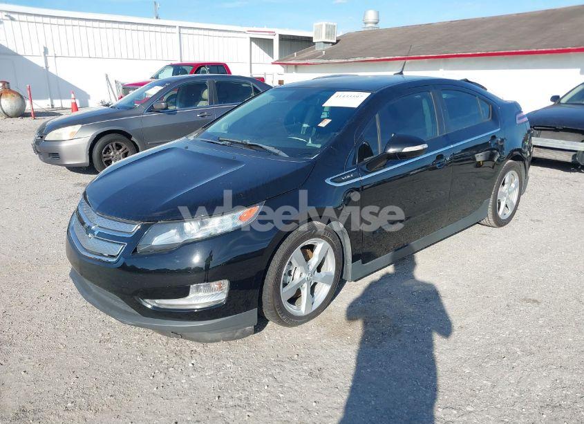 Photo 2 of 2013 Chevrolet Volt (VIN 1G1RA6E4XDU103839)