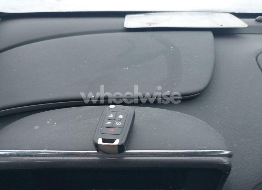 Photo 11 of 2015 Chevrolet Volt (VIN 1G1RA6E4XFU110857)