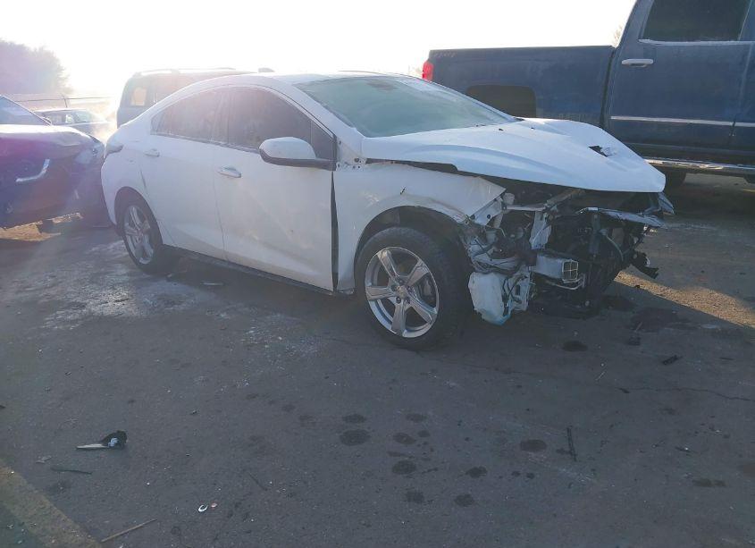 2018 Chevrolet Volt LT (VIN 1G1RA6S52JU154499) main photo