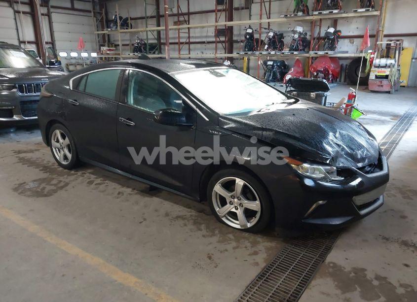 2017 Chevrolet Volt LT (VIN 1G1RA6S55HU181111) main photo