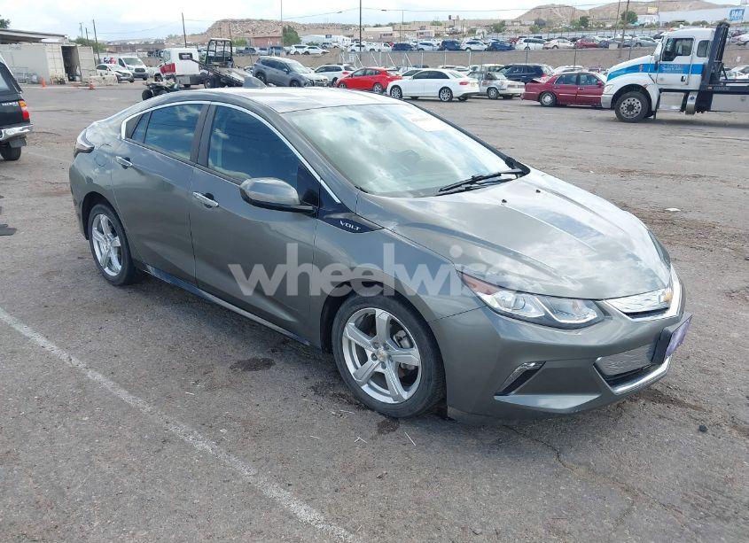 2017 Chevrolet Volt LT (VIN 1G1RA6S56HU104585) main photo