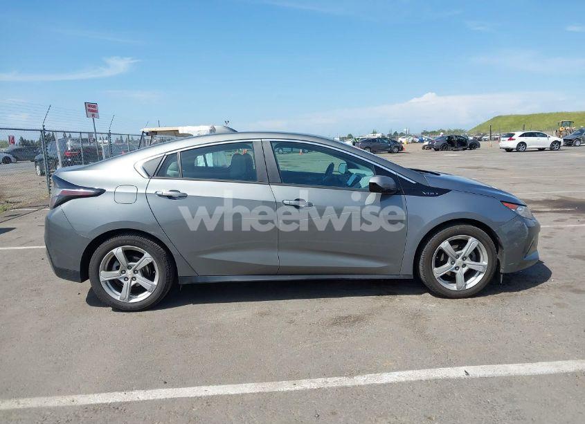 Photo 13 of 2017 Chevrolet Volt LT (VIN 1G1RA6S56HU110421)