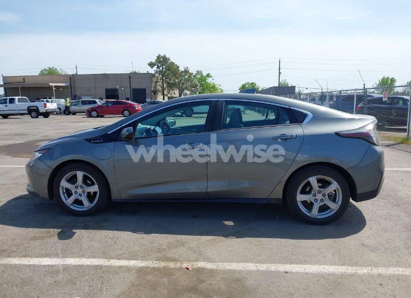 Photo 14 of 2017 Chevrolet Volt LT (VIN 1G1RA6S56HU110421)
