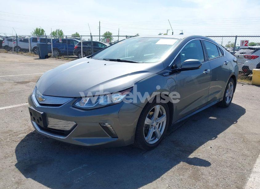 Photo 2 of 2017 Chevrolet Volt LT (VIN 1G1RA6S56HU110421)