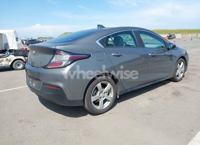 Photo 4 of 2017 Chevrolet Volt LT (VIN 1G1RA6S56HU110421)
