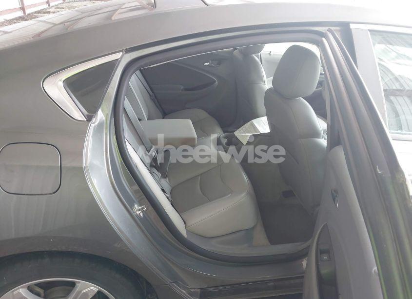 Photo 8 of 2017 Chevrolet Volt LT (VIN 1G1RA6S59HU161010)