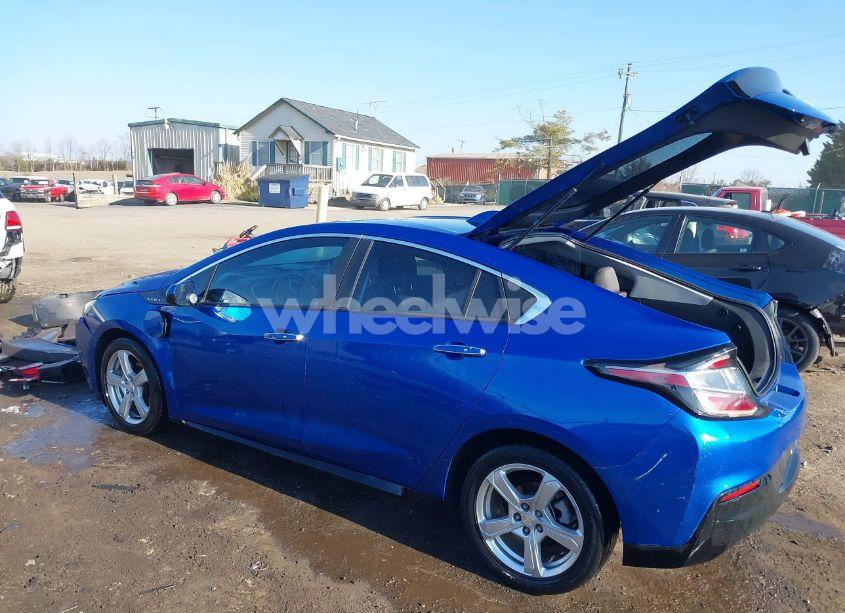 Photo 3 of 2017 Chevrolet Volt LT (VIN 1G1RA6S5XHU217682)