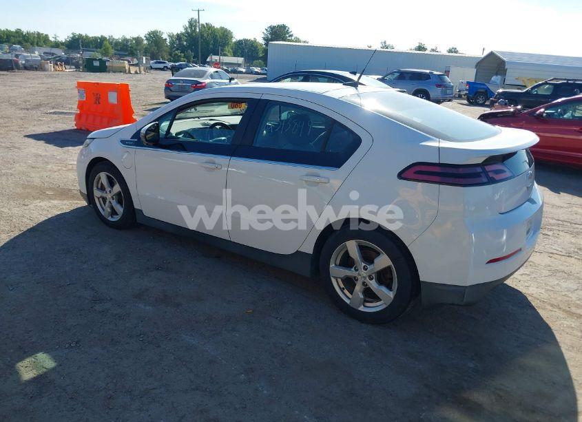 Photo 3 of 2013 Chevrolet Volt (VIN 1G1RB6E42DU125184)