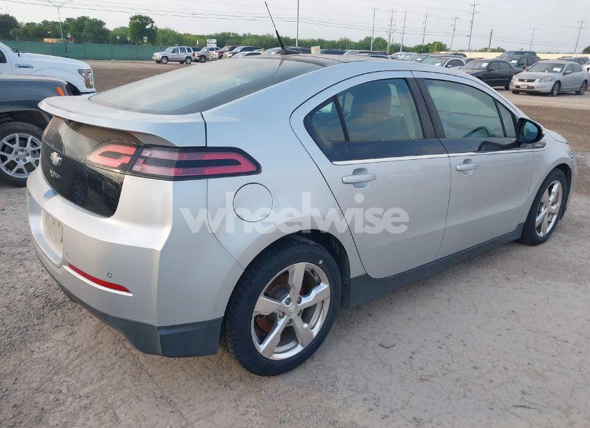 Photo 4 of 2012 Chevrolet Volt (VIN 1G1RB6E43CU106710)