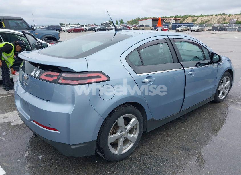 Photo 4 of 2013 Chevrolet Volt (VIN 1G1RB6E45DU122389)