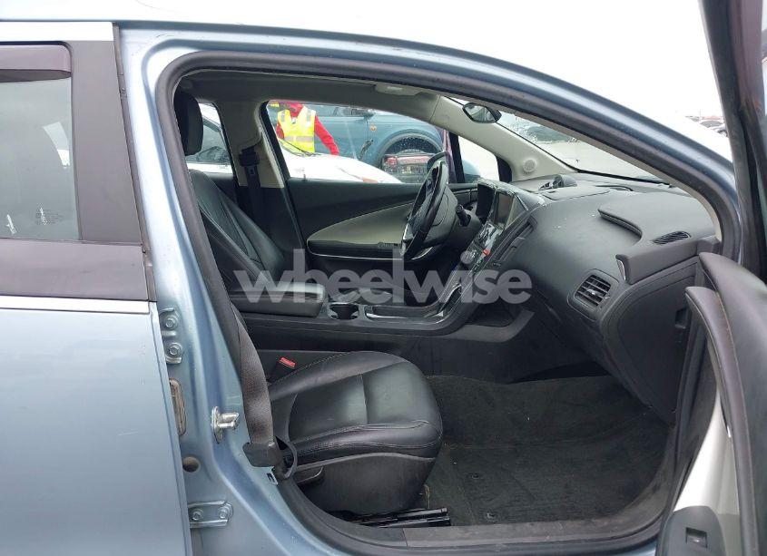 Photo 5 of 2013 Chevrolet Volt (VIN 1G1RB6E45DU122389)