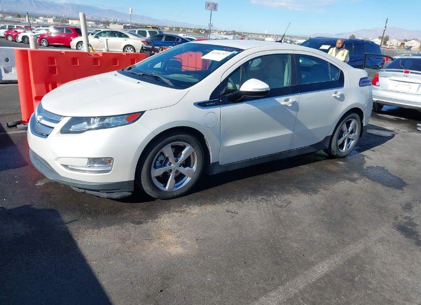 Photo 2 of 2013 Chevrolet Volt (VIN 1G1RB6E48DU101360)