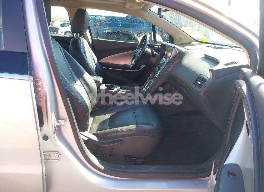 Photo 5 of 2013 Chevrolet Volt (VIN 1G1RB6E48DU133922)