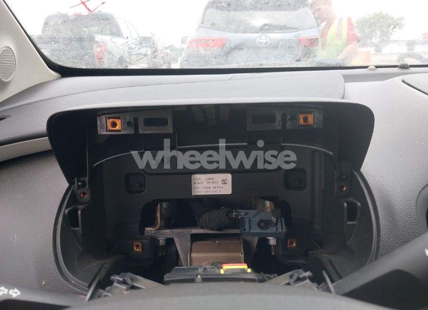 Photo 13 of 2012 Chevrolet Volt (VIN 1G1RB6E49CU115749)