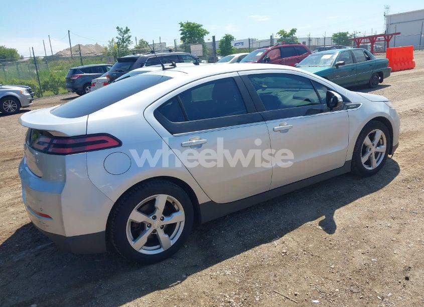 Photo 4 of 2013 Chevrolet Volt (VIN 1G1RB6E49DU147652)