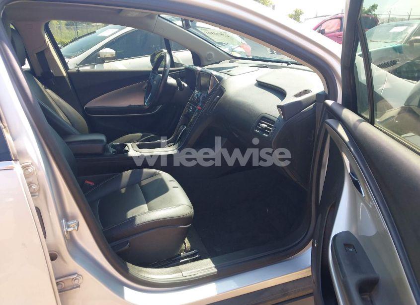 Photo 5 of 2013 Chevrolet Volt (VIN 1G1RB6E49DU147652)