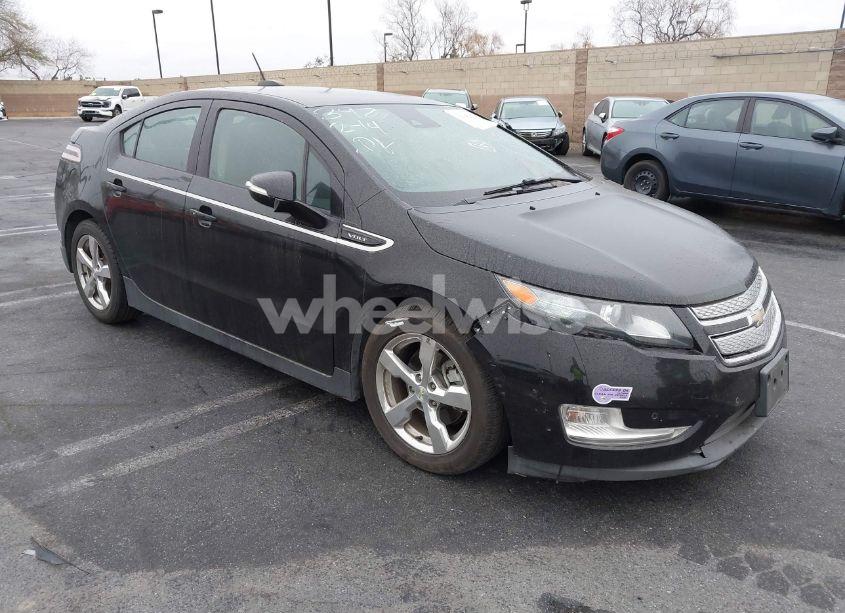 2015 Chevrolet Volt (VIN 1G1RB6E4XFU104411) main photo