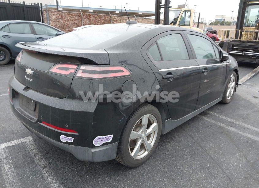 Photo 4 of 2015 Chevrolet Volt (VIN 1G1RB6E4XFU104411)