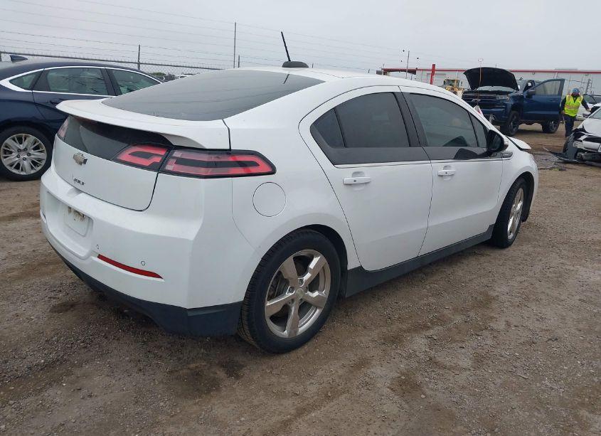 Photo 4 of 2015 Chevrolet Volt (VIN 1G1RB6E4XFU122830)
