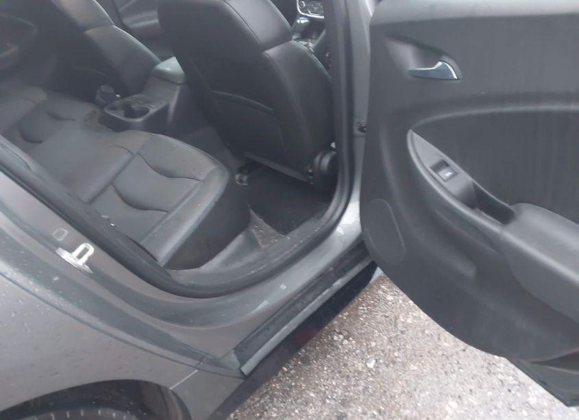 Photo 8 of 2017 Chevrolet Volt PREMIER (VIN 1G1RB6S53HU120207)