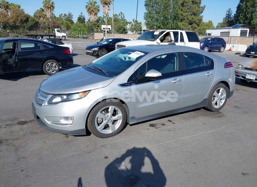 Photo 2 of 2015 Chevrolet Volt (VIN 1G1RC6E40FU141674)