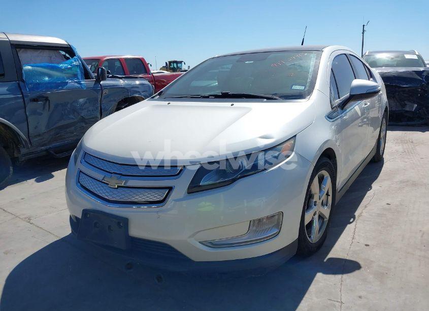 Photo 2 of 2011 Chevrolet Volt (VIN 1G1RC6E43BU100644)