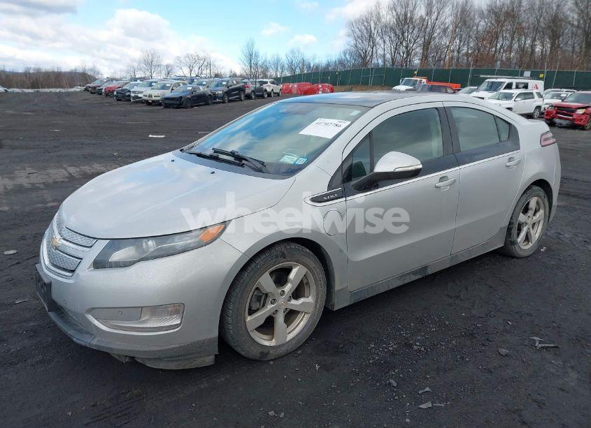 Photo 2 of 2011 Chevrolet Volt (VIN 1G1RC6E45BU100273)