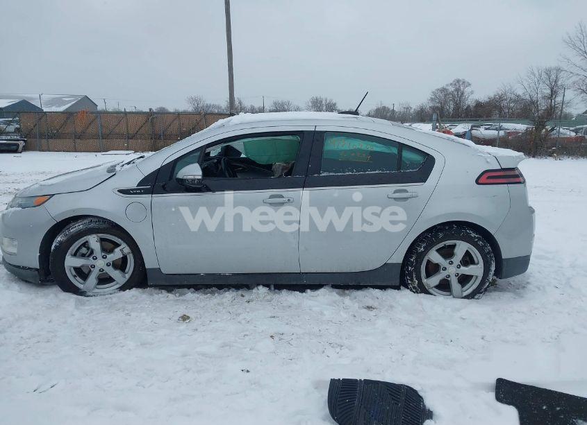 Photo 13 of 2015 Chevrolet Volt (VIN 1G1RC6E45FU132209)