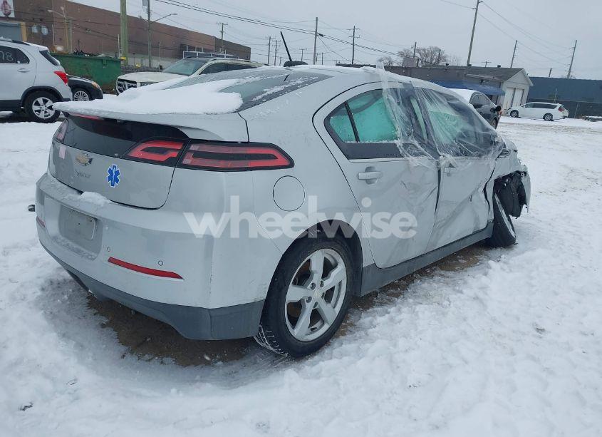 Photo 4 of 2015 Chevrolet Volt (VIN 1G1RC6E45FU132209)