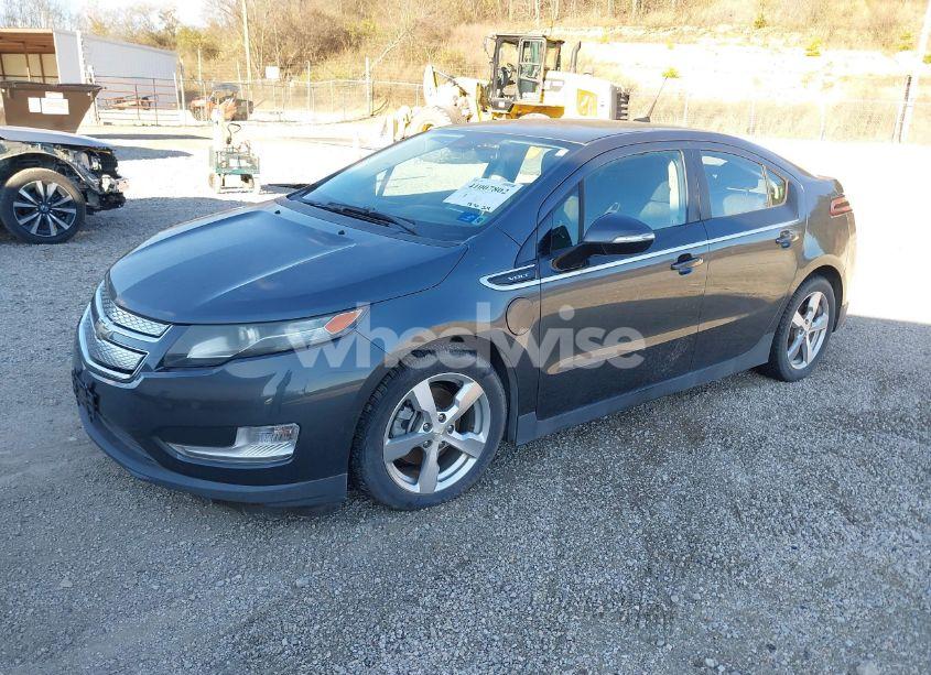 Photo 2 of 2011 Chevrolet Volt (VIN 1G1RC6E46BU099070)
