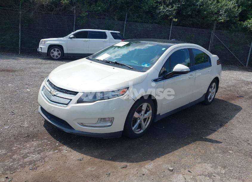 Photo 2 of 2011 Chevrolet Volt (VIN 1G1RC6E46BU103392)