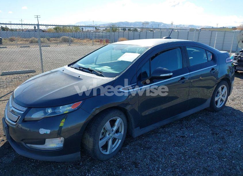 Photo 2 of 2015 Chevrolet Volt (VIN 1G1RC6E46FU125947)