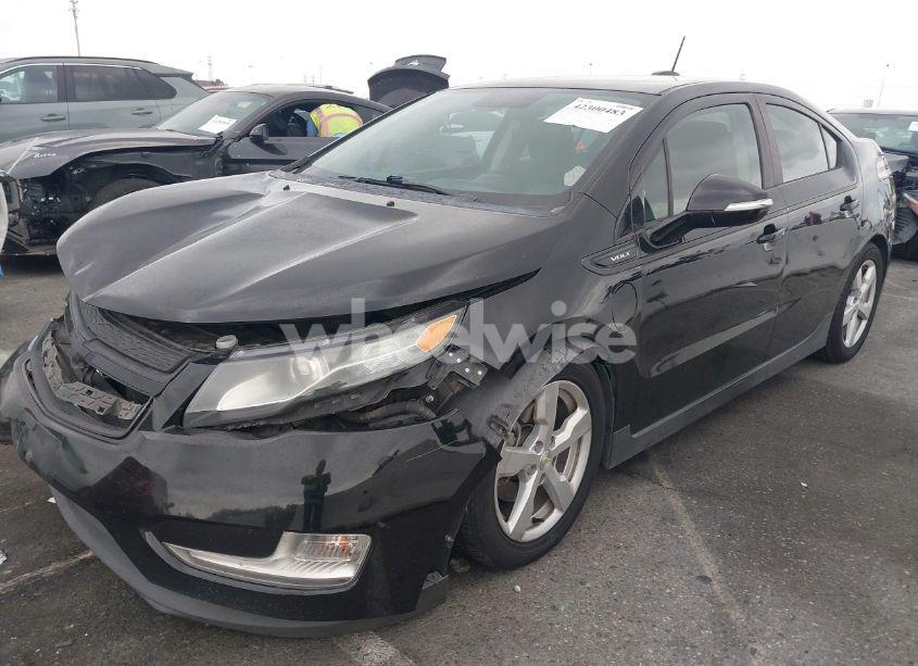 Photo 2 of 2015 Chevrolet Volt (VIN 1G1RC6E4XFU136479)