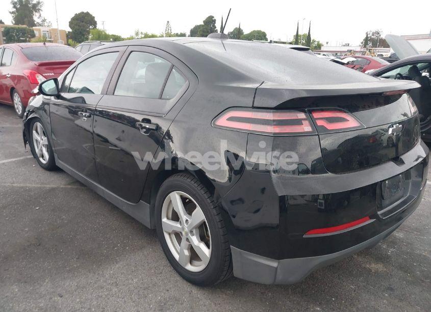 Photo 3 of 2015 Chevrolet Volt (VIN 1G1RC6E4XFU136479)
