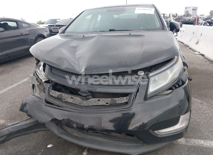Photo 6 of 2015 Chevrolet Volt (VIN 1G1RC6E4XFU136479)