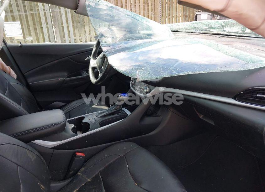 Photo 5 of 2017 Chevrolet Volt LT (VIN 1G1RC6S51HU115648)