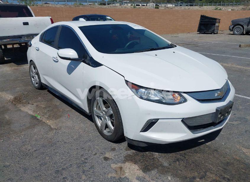 2018 Chevrolet Volt LT (VIN 1G1RC6S51JU110116) main photo