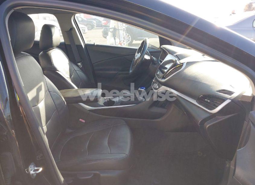 Photo 5 of 2017 Chevrolet Volt LT (VIN 1G1RC6S52HU137867)